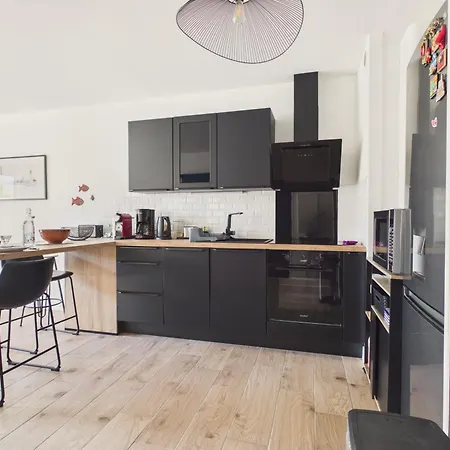 Proche Mer, Pour 2 Avec Terrasse Apartman