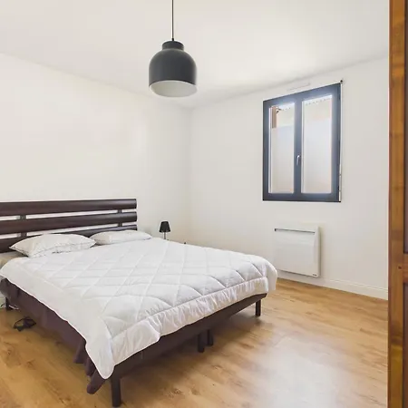 Proche Mer, Pour 2 Avec Terrasse Apartman *